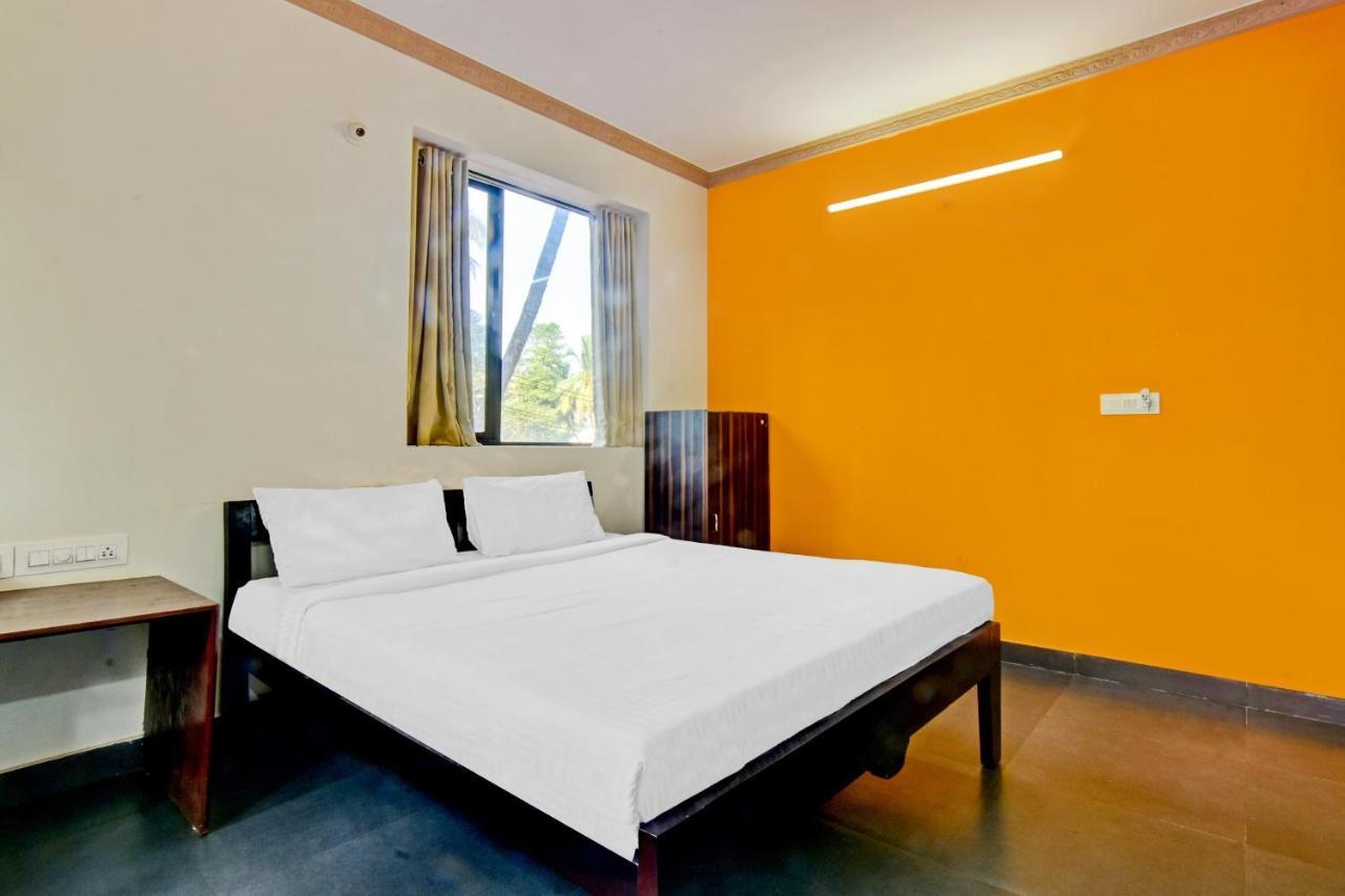 Capital O 85357 Hotel Sai Datta Calangute Eksteriør bilde